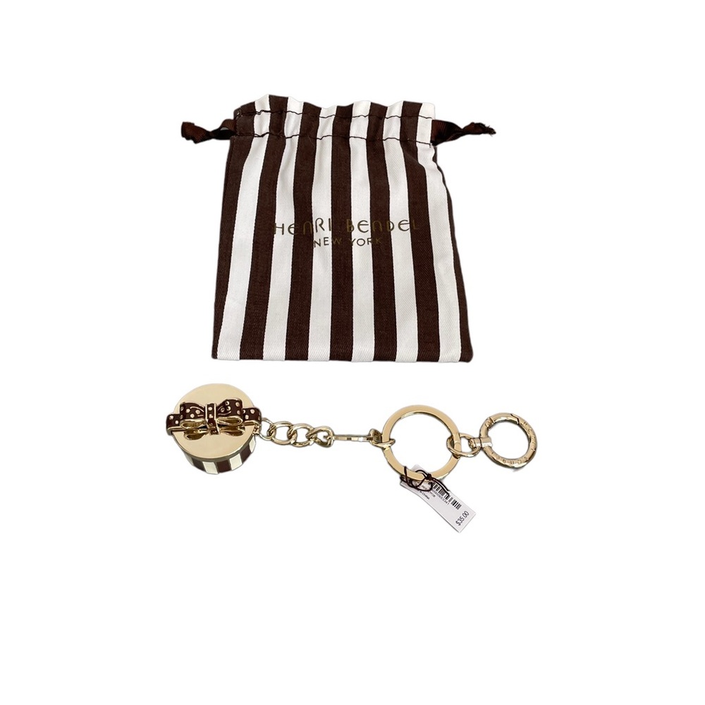 NWT HENRI BENDEL hatbox keychain
